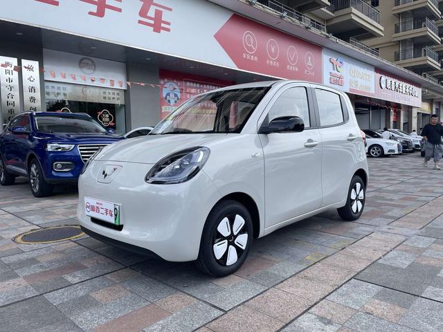 Wuling Hongguang MINIEV 2025 model 205km lithium iron phosphate four-door version advanced model
