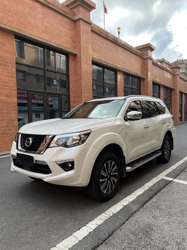 Tundra 2018 2.5L Automatic 2WD Luxury Edition