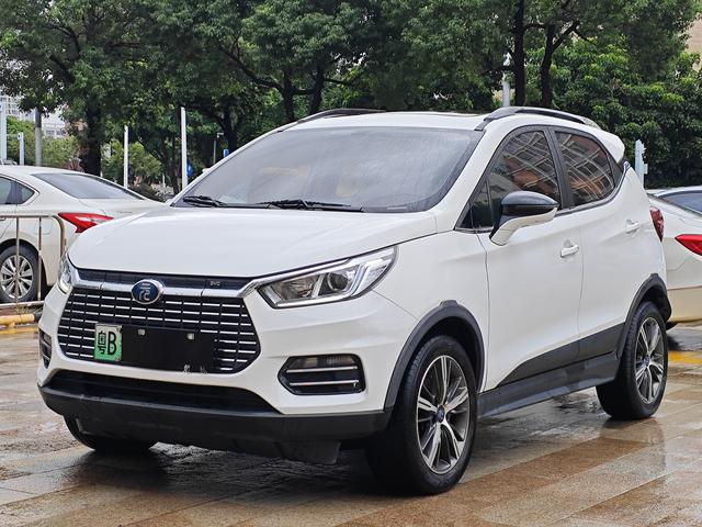 Yuan EV 2018 EV360 Smartlink Creative Cool Model