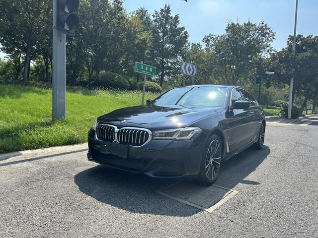 BMW 5 Series 2022 Modified 530Li Leader M Sport Package