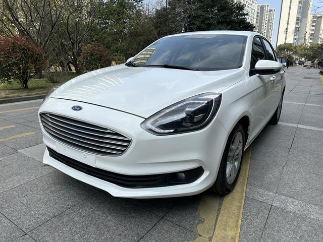 Furuisi 2019 facelift 1.5L automatic enjoyment type Country VI