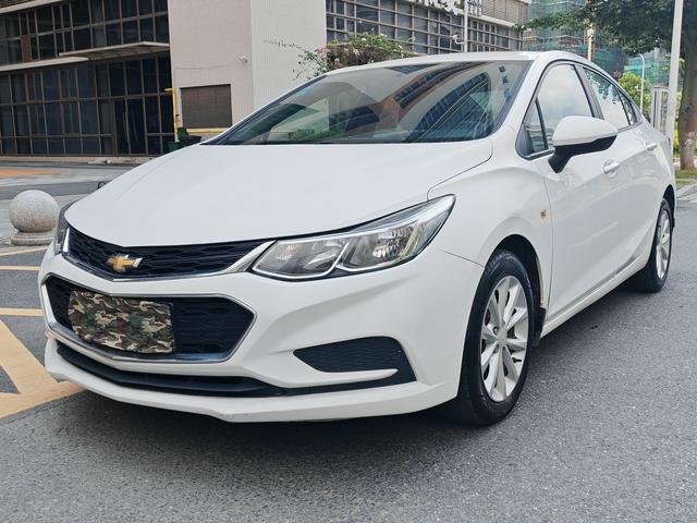 Cruze 2018 hatchback 320 Automatic Xuanfeng Version