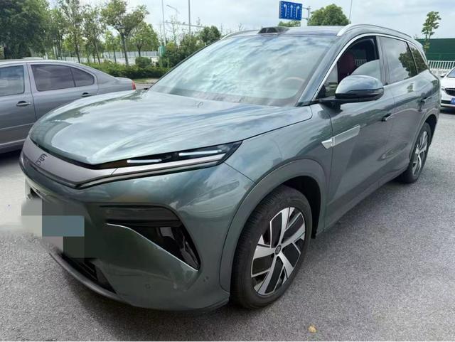 Tang L DM 2025 DM-p 200KM four-wheel drive lidar flagship type