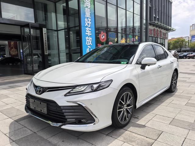 Camry 2023 2.5G Deluxe Edition