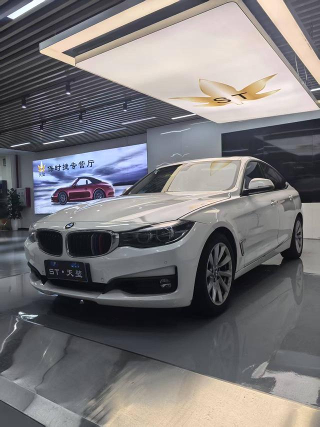 BMW 3 Series GT 2017 320i Style
