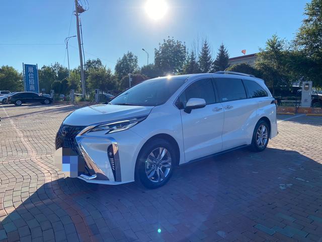 Saina 2024 dual-engine 2.5L four-wheel drive premium edition