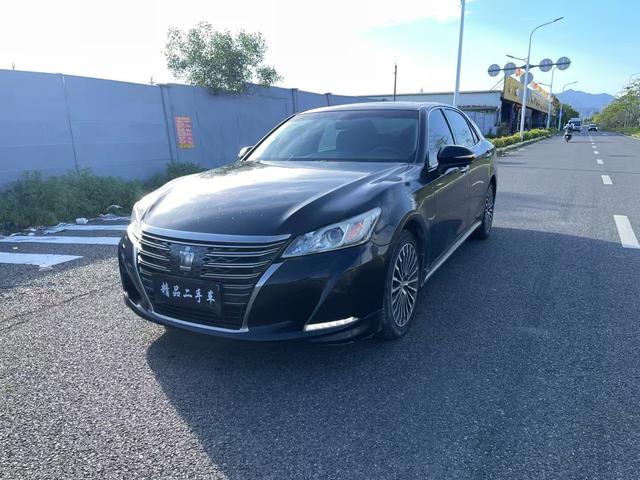 Crown 2018 2.0T Sport