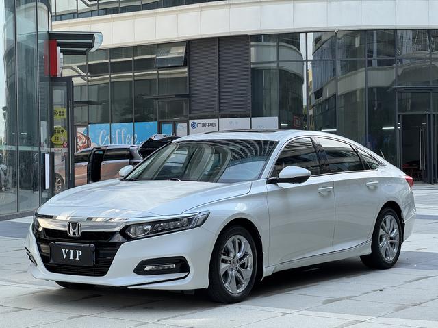Accord 2018 260TURBO Elite National V