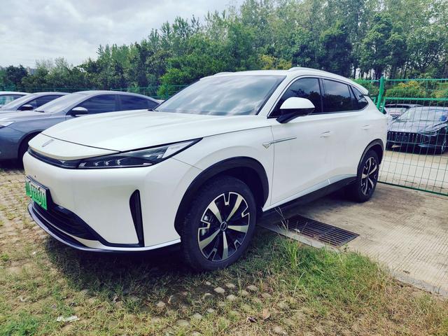 Roewe D5X DMH 2024 Model 135 Technology Edition