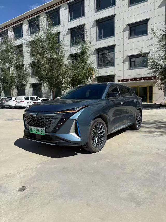 Changan Auchan Z6 iDD New Energy 2022 Blue Whale iDD 150KM Flagship PLUS Intelligent Parking Edition