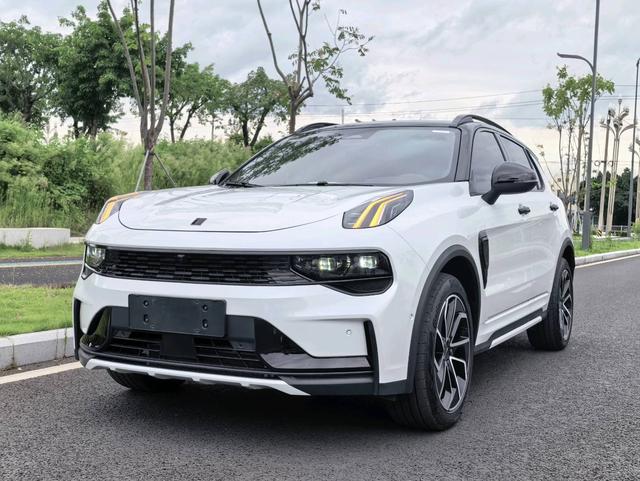 Lynk & Co. 01 EM-P 2023 Model 1.5 TD EM-P PM