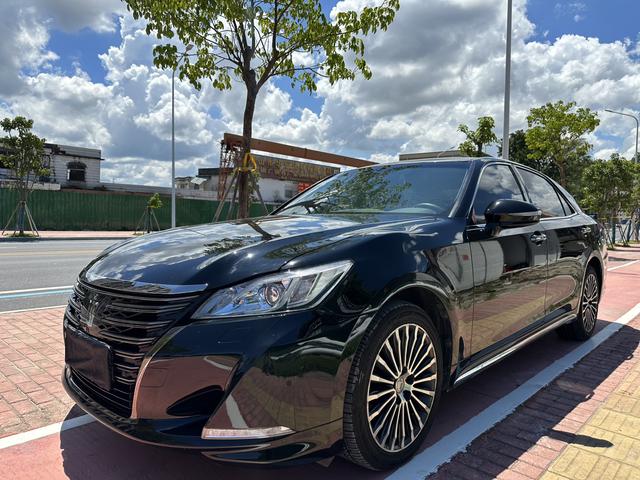 Crown 2018 2.0T Sport