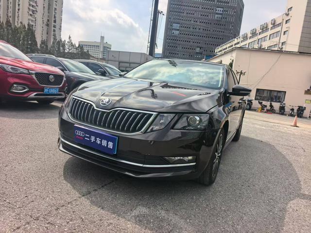Octavia 2019 1.5L Manual Deluxe Edition