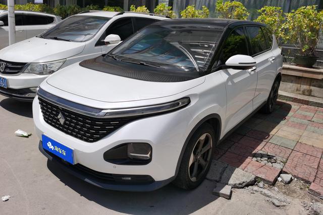 Baojun RM-5 2019 1.5T CVT 24-hour online premium 7-seater