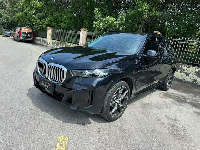 BMW X5 2023 xDrive30Li Premium M Sport Package