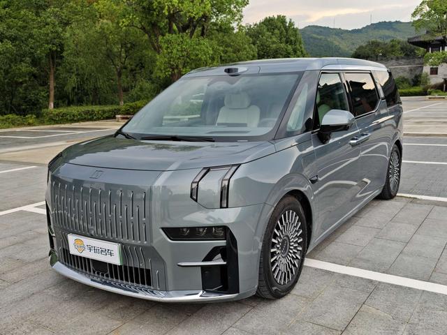 ZEEKR 009 2024 seven-seater aisle version four-wheel drive 108kWh