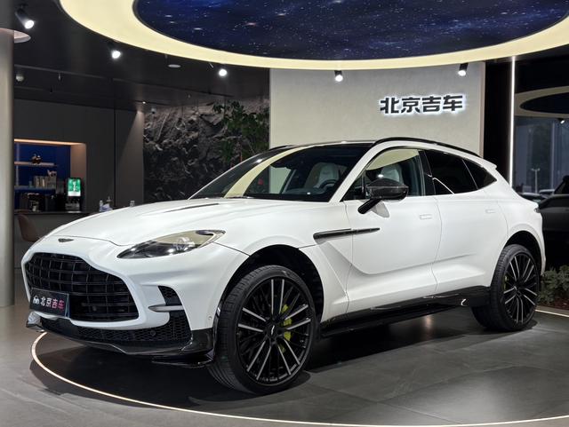 Aston Martin DBX 2023 4.0T V8 707