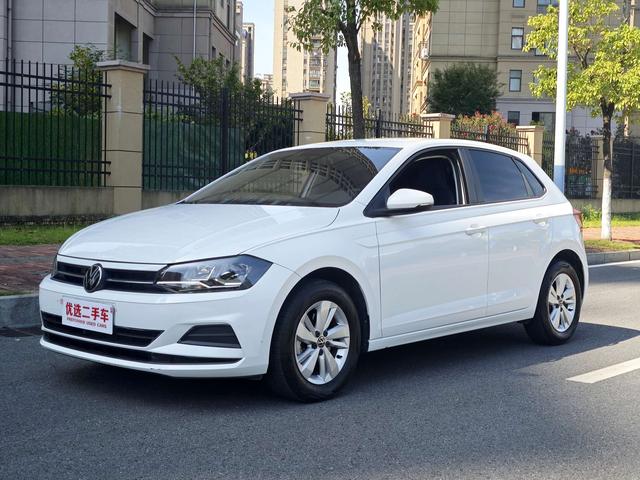 Polo 2023 facelift Plus 1.5L automatic Indulgence Letterpress