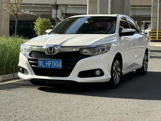 Sprinter 2019 180Turbo CVT Luxury Edition State V
