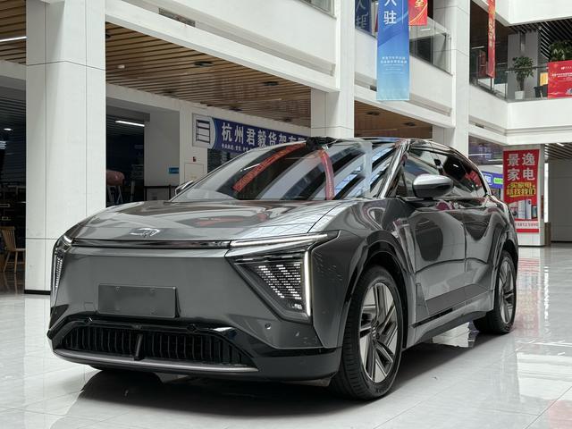 High Hopper HiPhi Y 2023 560km Pioneer Edition