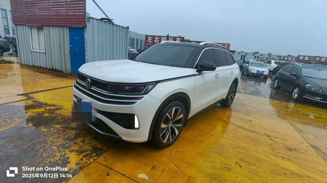 Range Rover 2023 380TSI 4WD R-Line Parade Edition