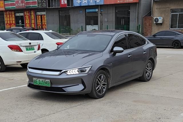 QIN PLUS EV 2021 500KM Luxury Model
