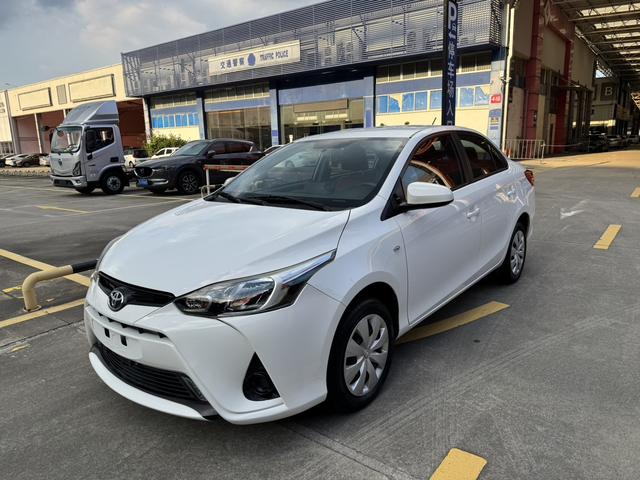 YARiS L Enjoy 2020 1.5L CVT Leader