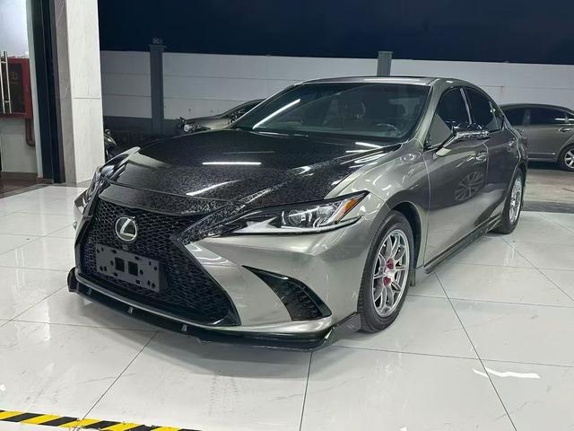 Lexus ES 2018 260 Excellence National V