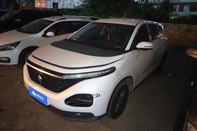 Baojun RM-5 2019 1.5T manual 24-hour online elite 5-seater