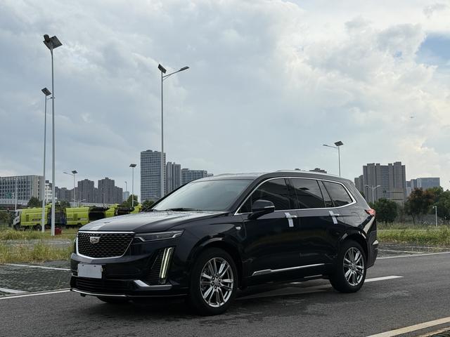 Cadillac XT6 2022 2.0T 6-Seat 2WD Luxury