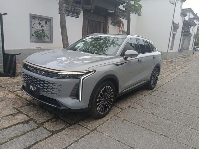 StarTour Yogurt 2023 400T 4WD Luxury Edition