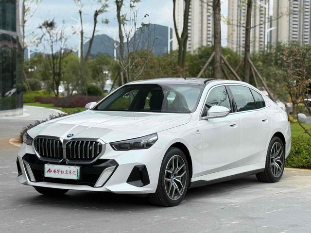 BMW i5 2024 eDrive35L Premium M Sport Package