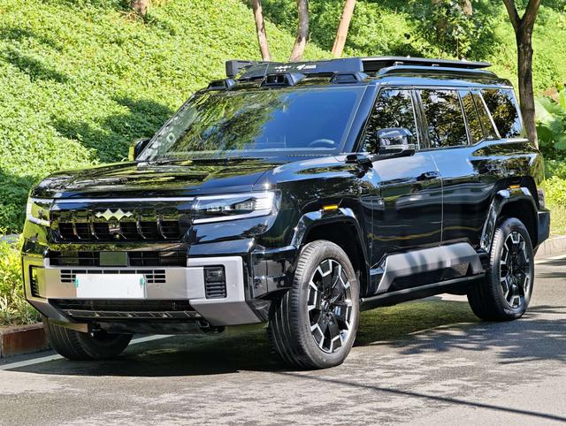 Leopard 8 2025 Zhiyong Ultimate Edition 7 Seats