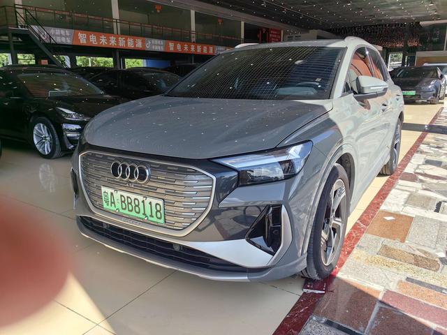 Audi Q4 e-tron 2022 40 e-tron Priority Edition