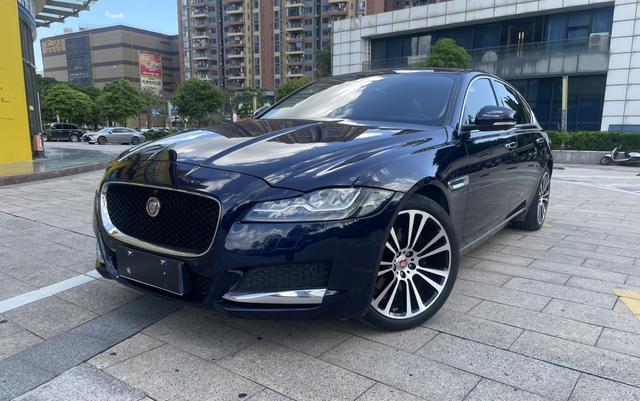 Jaguar XFL 2020 2.0T P250 4WD Premium