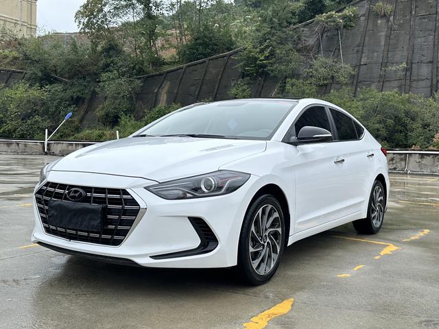 Leading the 2020 1.5L CVT Smart Hyun*Elite type