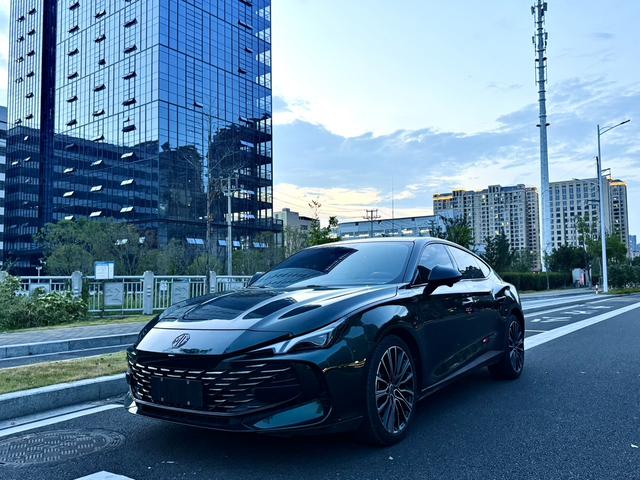 MG7 2023 2.0T Automatic Beauty Hunting Exclusive Edition