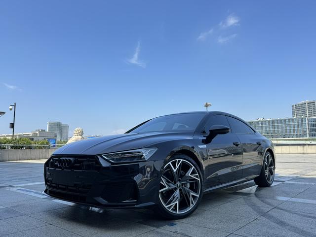 Audi A7L 2023 45 TFSI quattro S-line Black Knight Edition