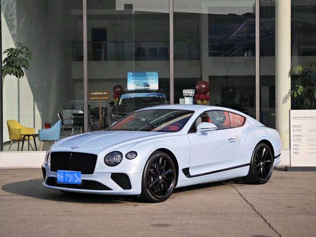 Continental 2020 4.0T GT V8