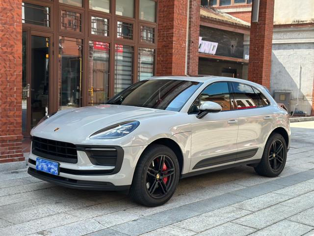 Macan 2024 2.0T automatic four-wheel drive 5-seater original customized version