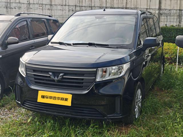 Wuling Hongguang PLUS 2020 1.5L manual Standard 5-seater