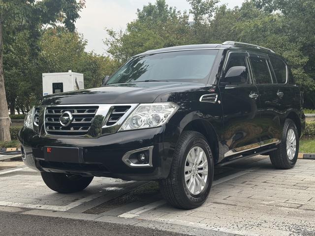 Toure 2018 4.0T automatic four-wheel drive 7-seater parallel import