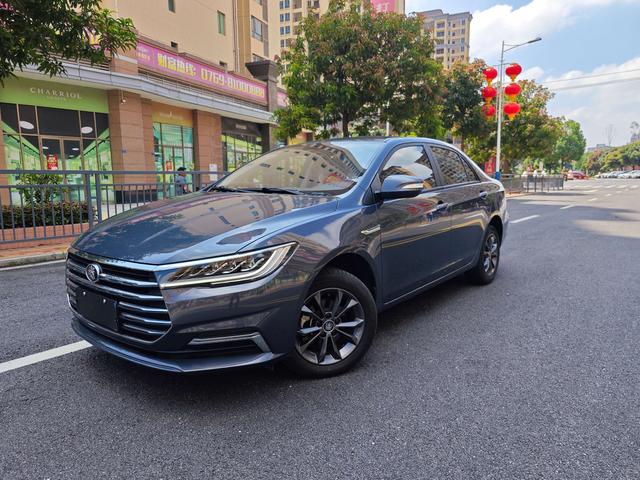 Qin 2019 1.5L Automatic Deluxe