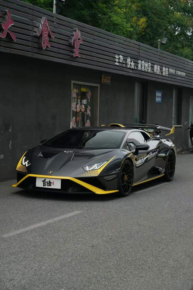 Huracán 2021 Huracán STO