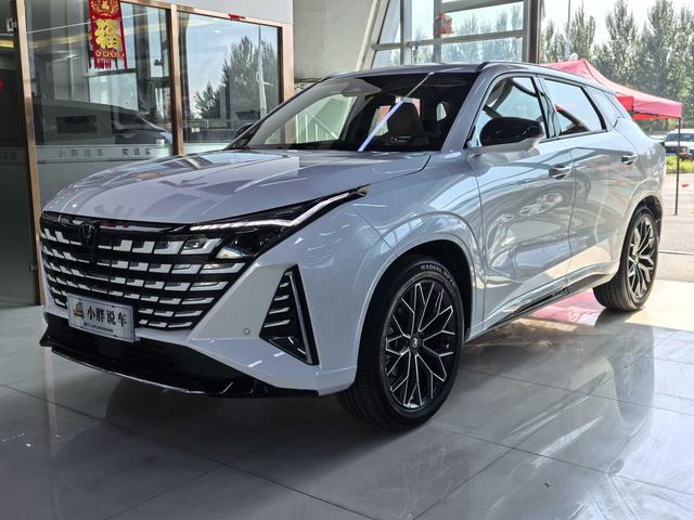 Changan UNI-Z 2025 1.5T DCT Premium Type