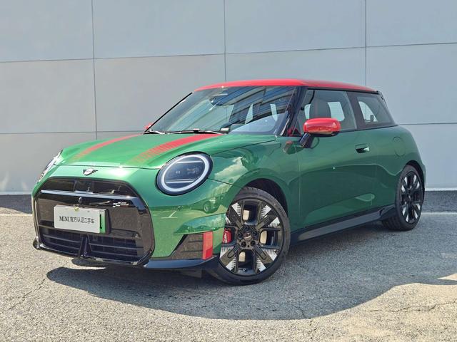 Electric MINI COOPER 2024 JOHN COOPER WORKS