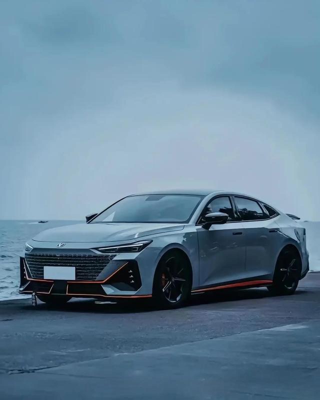 Changan UNI-V 2022 1.5T Sport Edition