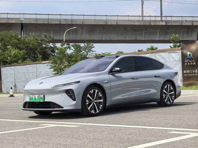 Azera ET7 2021 75kWh