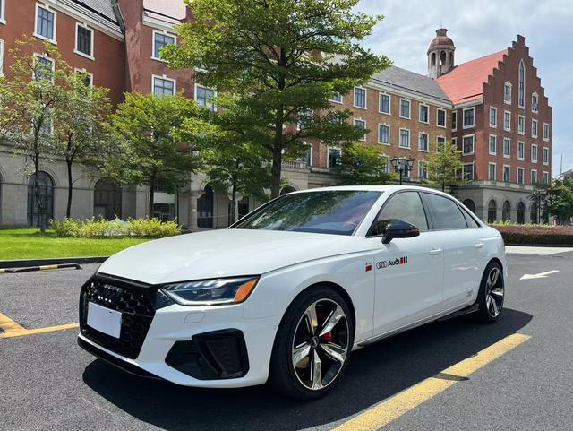 Audi A4L 2023 model 45 TFSI quattro premium dynamic type
