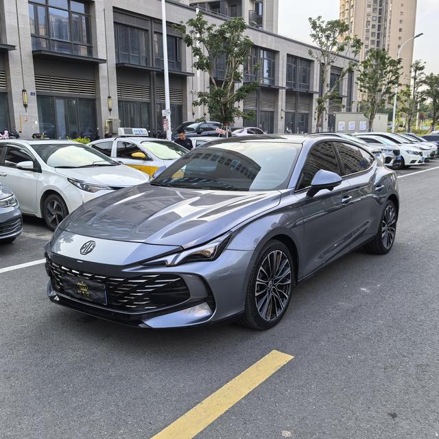 MG7 2023 2.0T Automatic Beauty Hunting Exclusive Edition